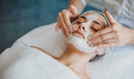 Soin du visage à domicile à Vienne et sa région. Mel'Esthétique